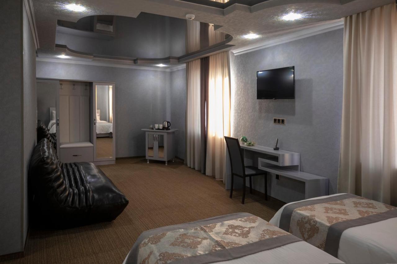 Georgia Gold Hotel Gori Bagian luar foto