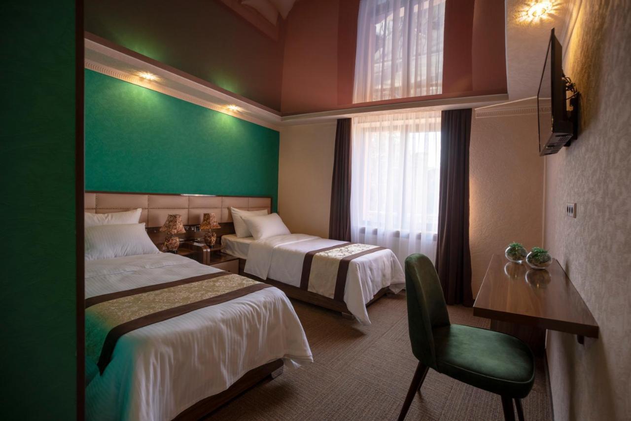 Georgia Gold Hotel Gori Bagian luar foto