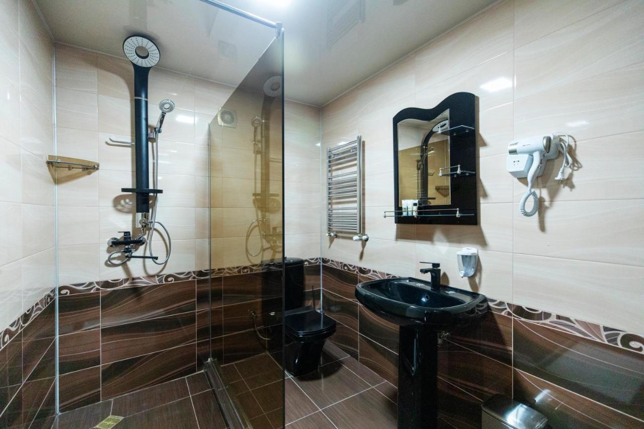 Georgia Gold Hotel Gori Bagian luar foto