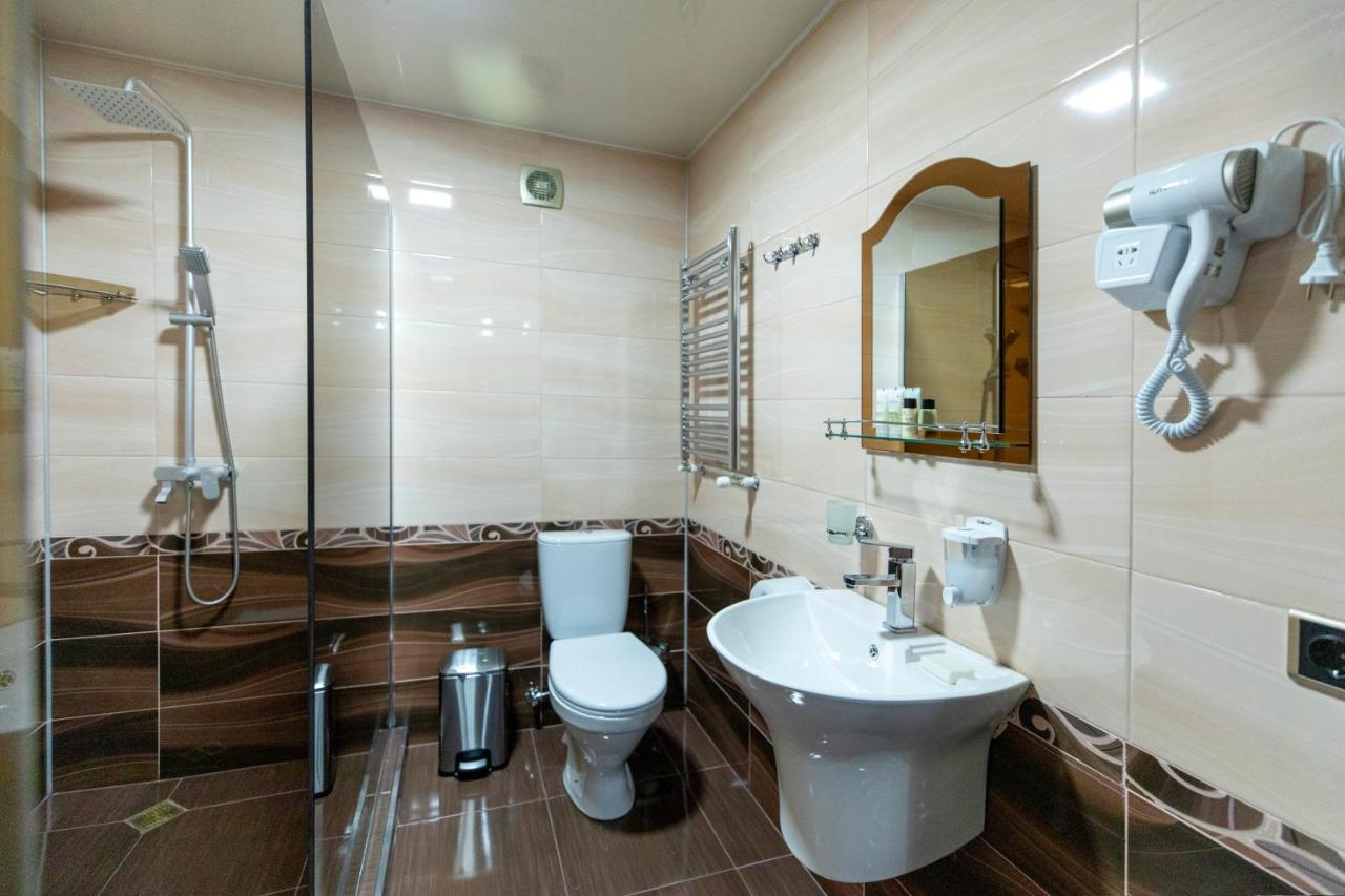 Georgia Gold Hotel Gori Bagian luar foto