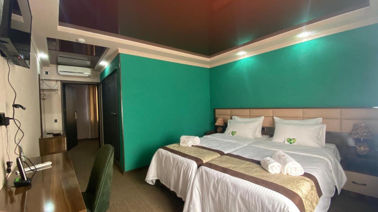 Georgia Gold Hotel Gori Bagian luar foto